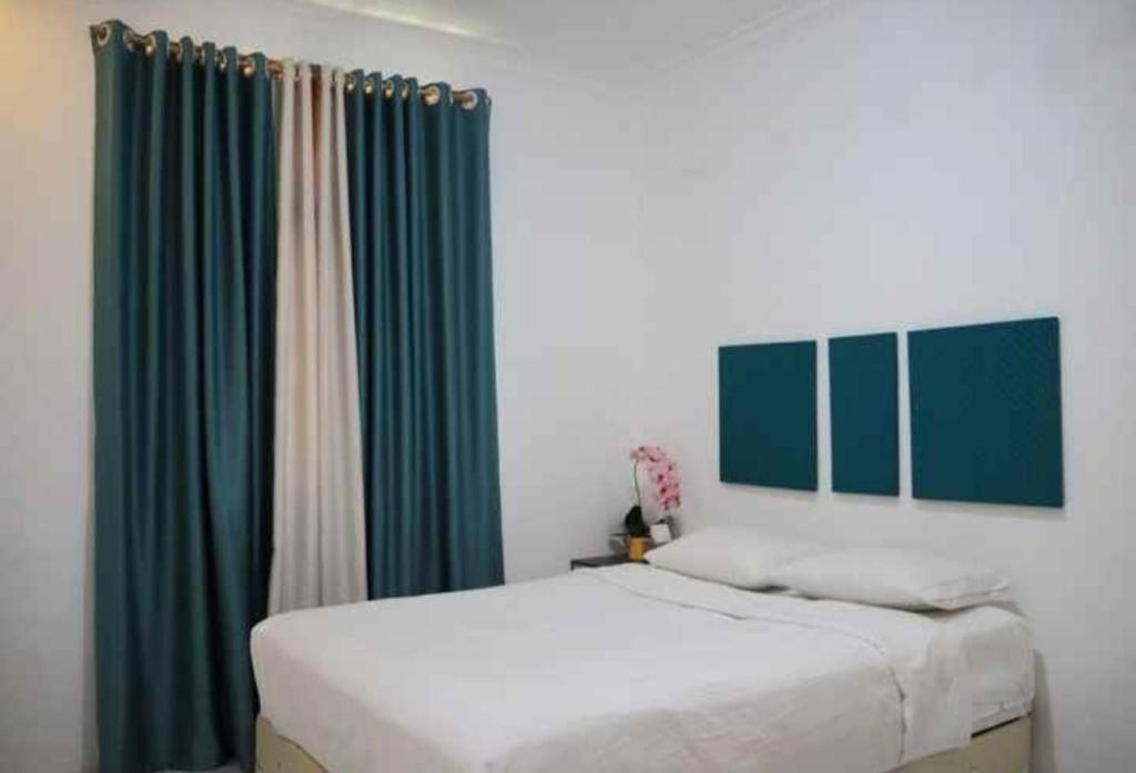 Oyo 91477 Fazira Home Stay Syariah Sibolga 外观 照片